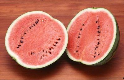 娱乐吃瓜酱贫富差距,揭秘贫富差距背后的社会现象