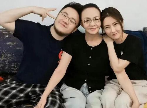 娱乐区吃瓜爆料,揭秘明星背后的那些事儿